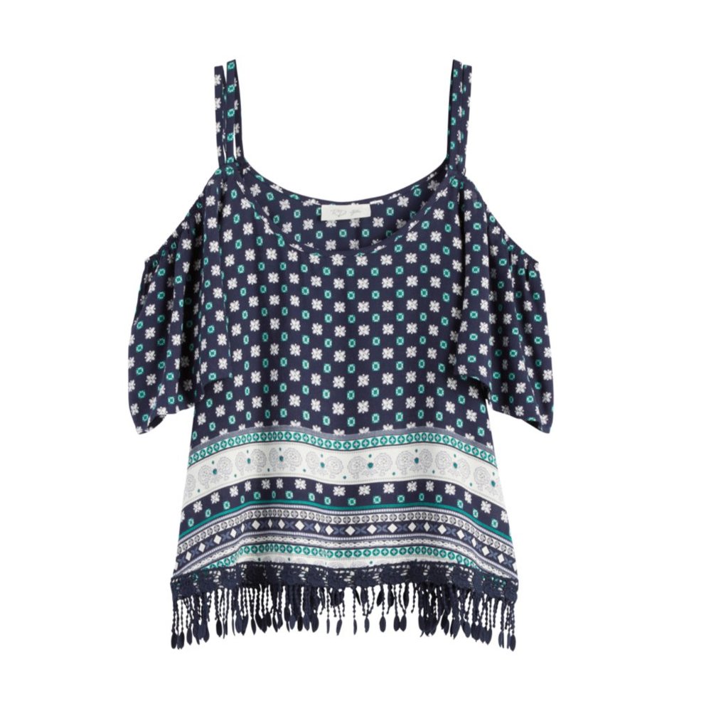 RD Style Cold Shoulder Crochet Fringe Top - Small